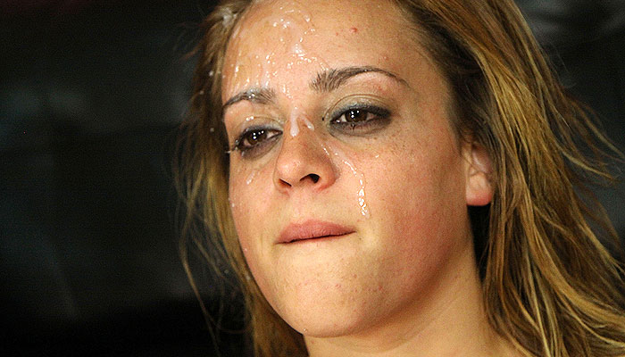 Latina Throats Amya Sweet throated